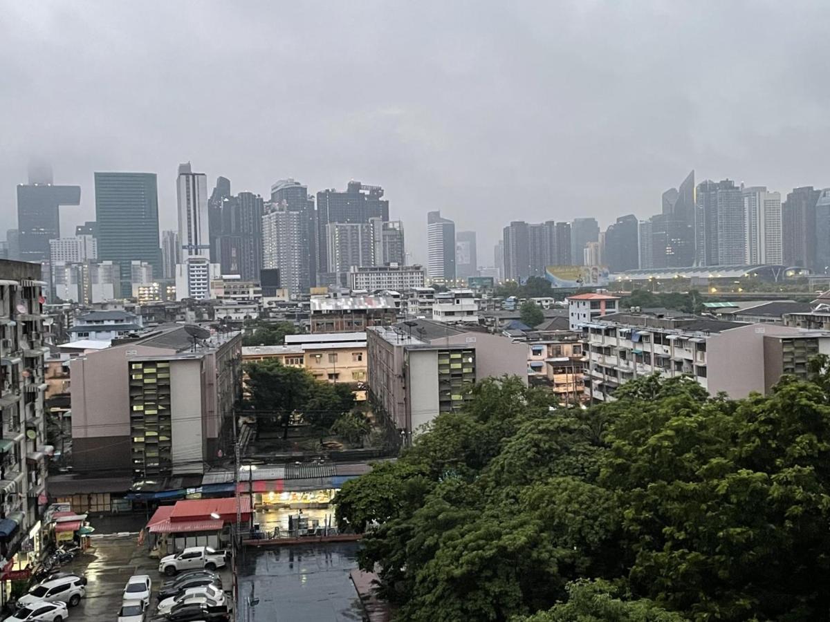 Apartment A4 Dindaeng Bangkok Exteriör bild