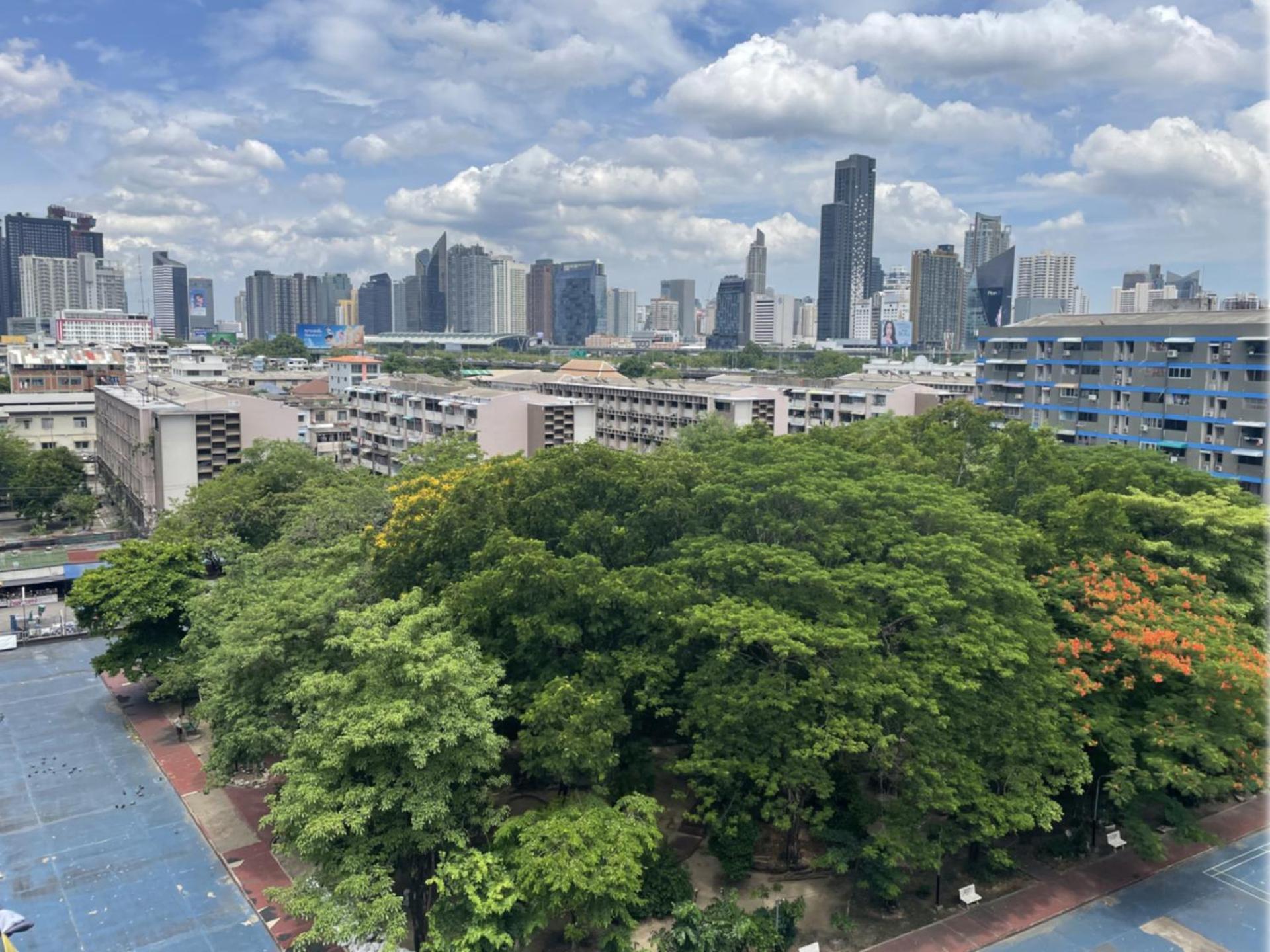 Apartment A4 Dindaeng Bangkok Exteriör bild